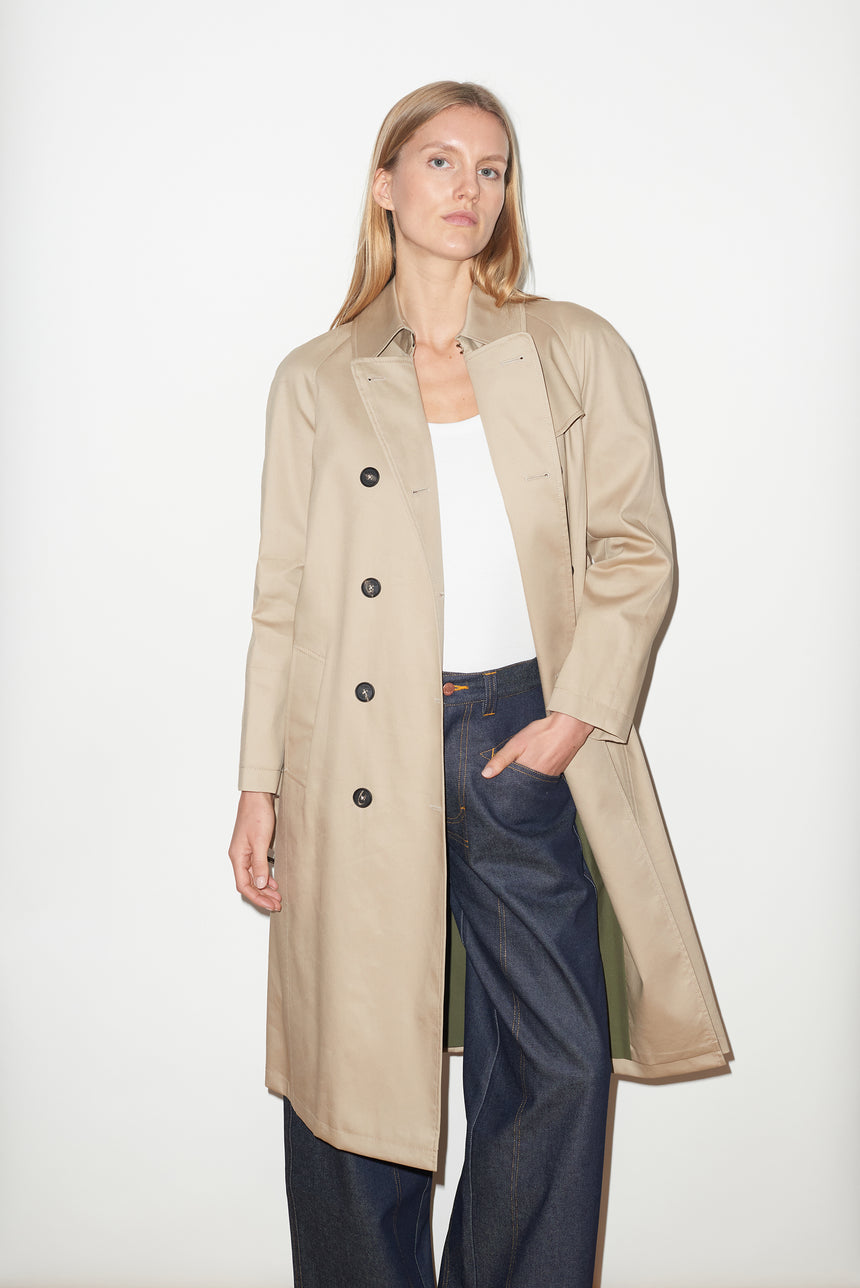 TRENCH COAT