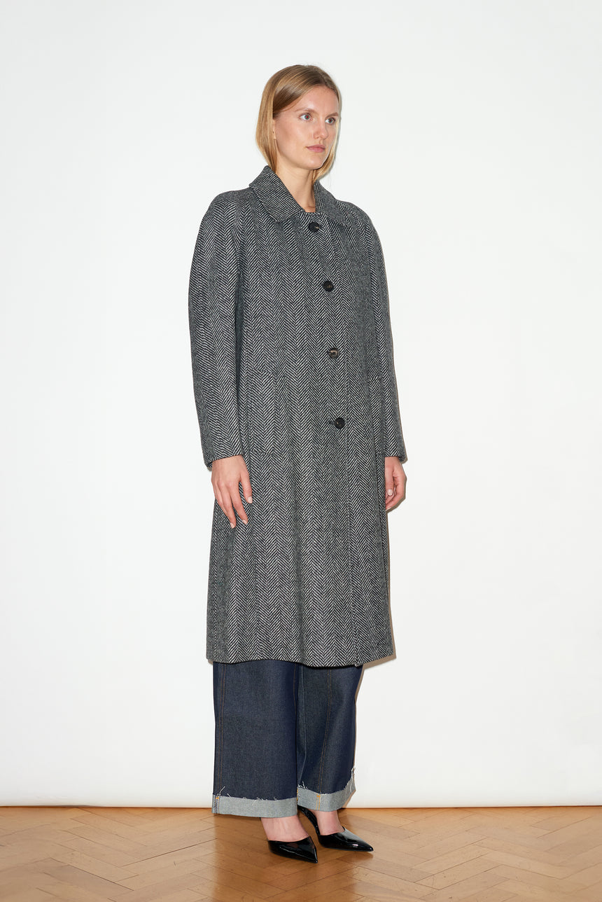 TWEED OVERCOAT