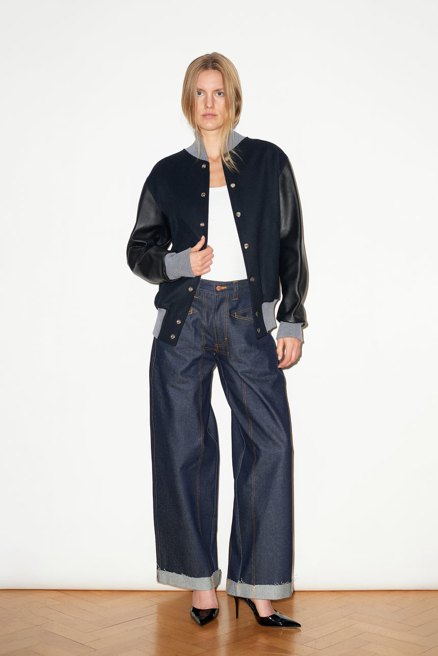 WIDE LEG MID RISE INDIGO JEANS