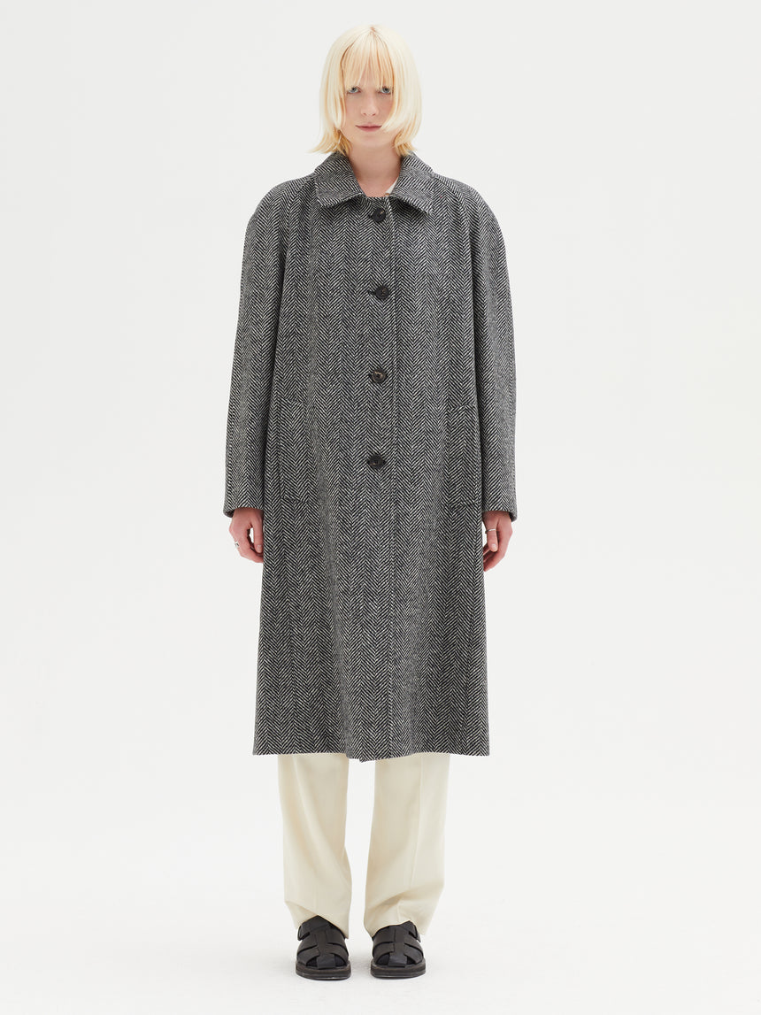 TWEED OVERCOAT