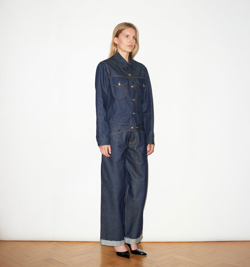 TAILORED DENIM TRUCKER JACKET IN RAW INDIGO DENIM